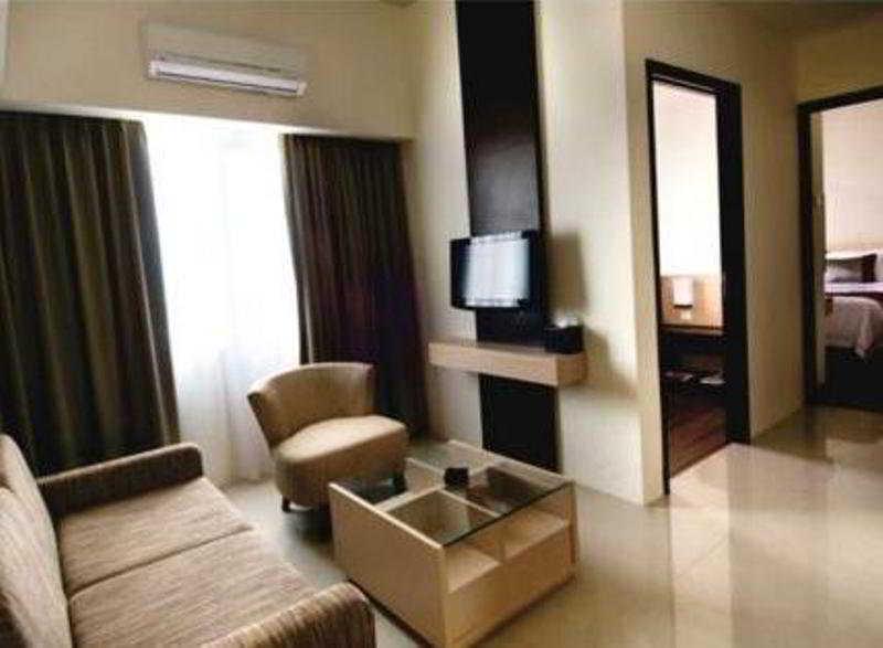 Apartemen 1 Bedroom Solo Paragon Surakarta Экстерьер фото